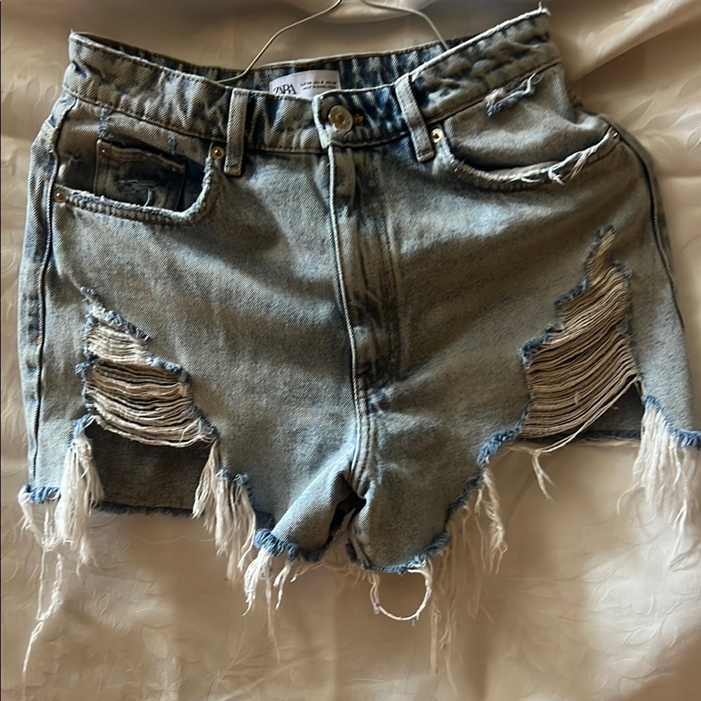 Zara Blue Distressed Jean Shorts High-Waisted